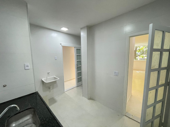 Imagem Apartamento com 2 Quartos à Venda,  em Copacabana - Rio de Janeiro
