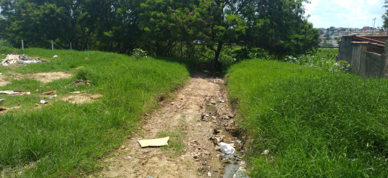 Imagem Terreno à Venda ou Locação, 240 m² em Vila Aeroporto I - Campinas