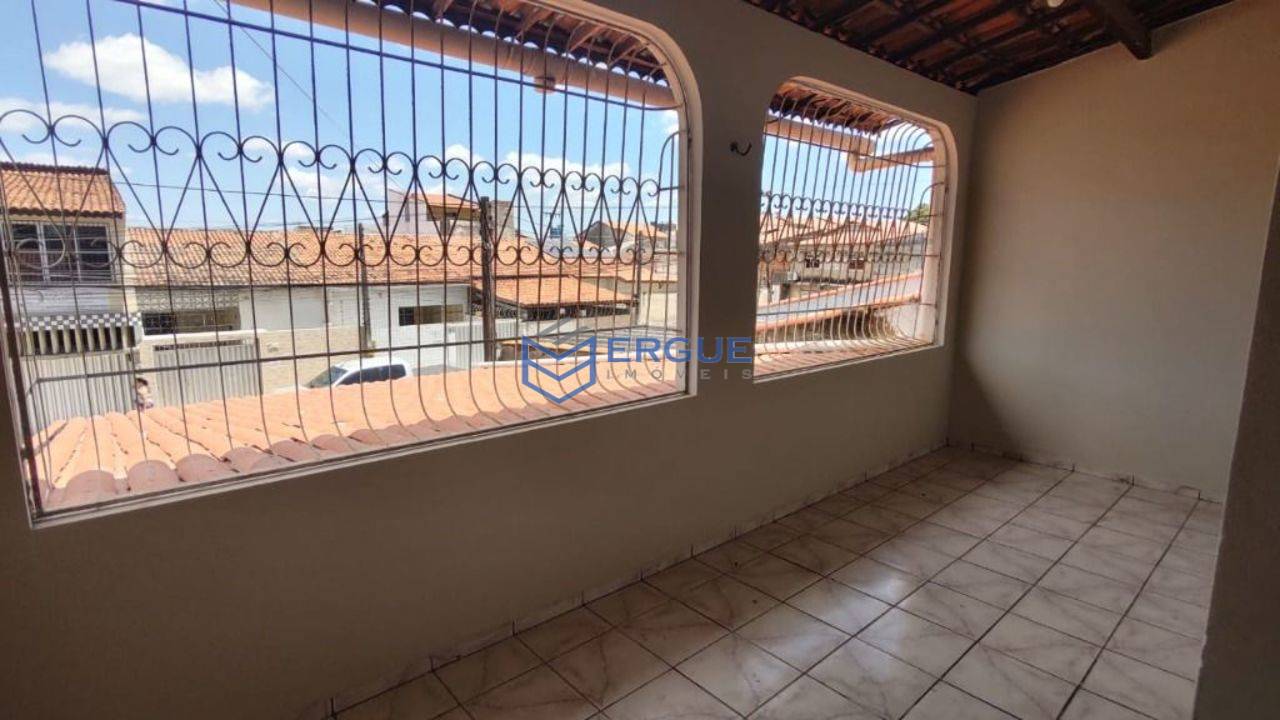 Imagem Casa com 4 Quartos à Venda, 180 m² em Prefeito José Walter - Fortaleza