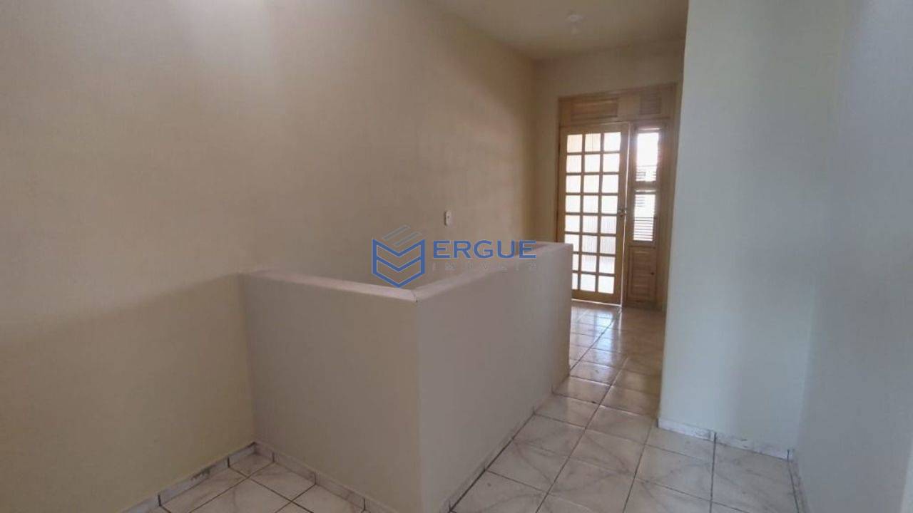 Imagem Casa com 4 Quartos à Venda, 180 m² em Prefeito José Walter - Fortaleza