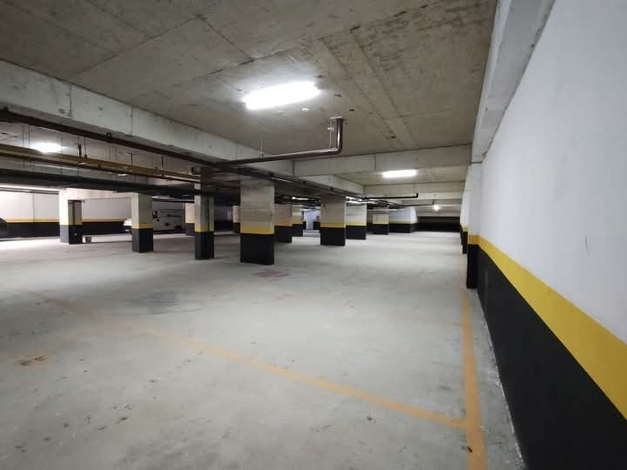 Imagem Vaga de Garagem para Alugar, 840 m² em Centro - Diadema Imagem Vaga de Garagem para Alugar, 840 m² em Centro - Diadema
