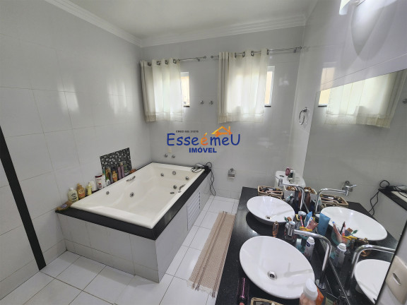 Imagem Casa de Condomínio com 5 Quartos à Venda, 354 m² em Jardins Madri - Goiânia Imagem Casa de Condomínio com 5 Quartos à Venda, 354 m² em Jardins Madri - Goiânia