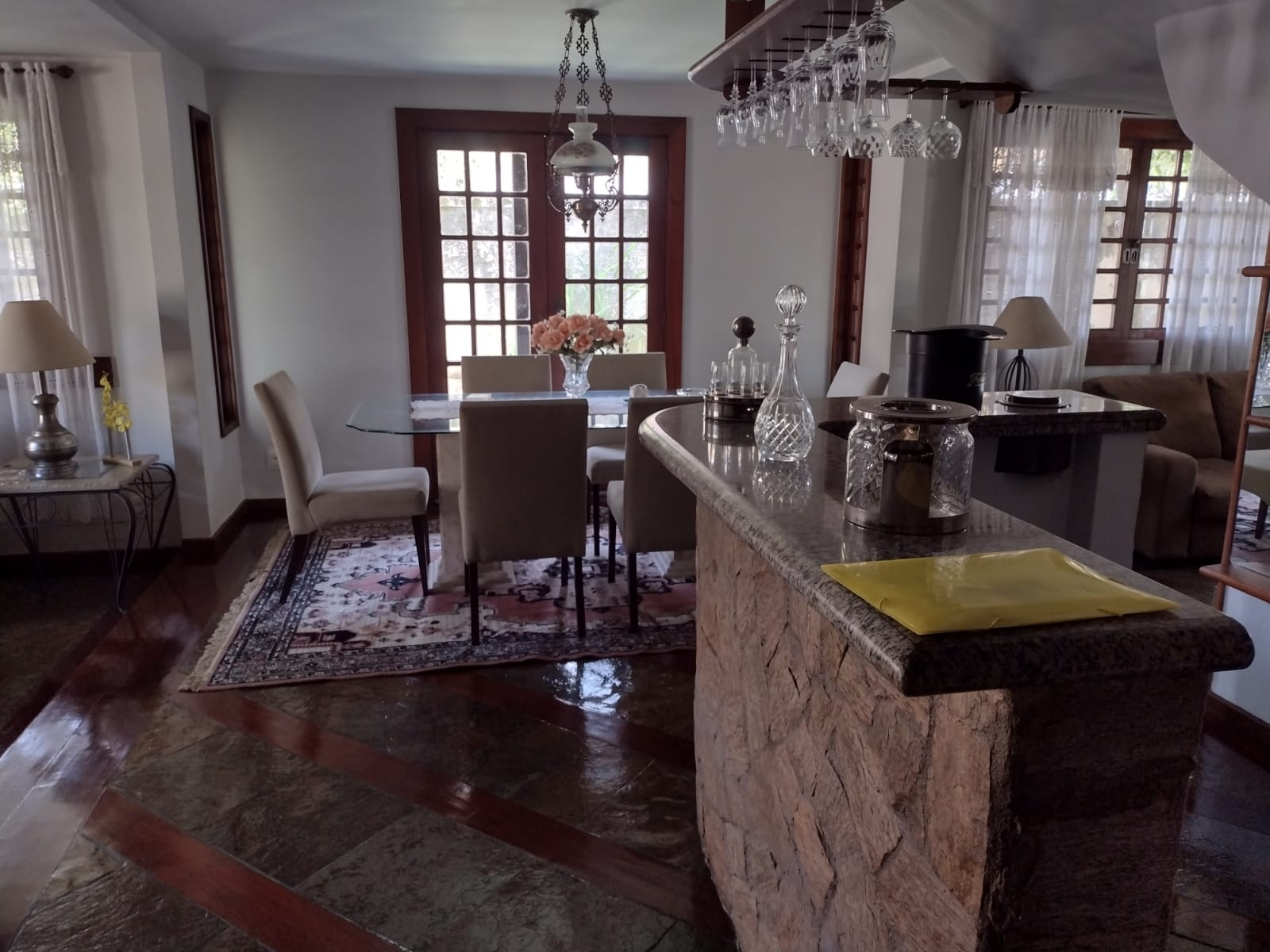 Imagem Casa com 4 Quartos à Venda, 442 m²em Piratininga - Niterói Imagem Casa com 4 Quartos à Venda, 442 m²em Piratininga - Niterói