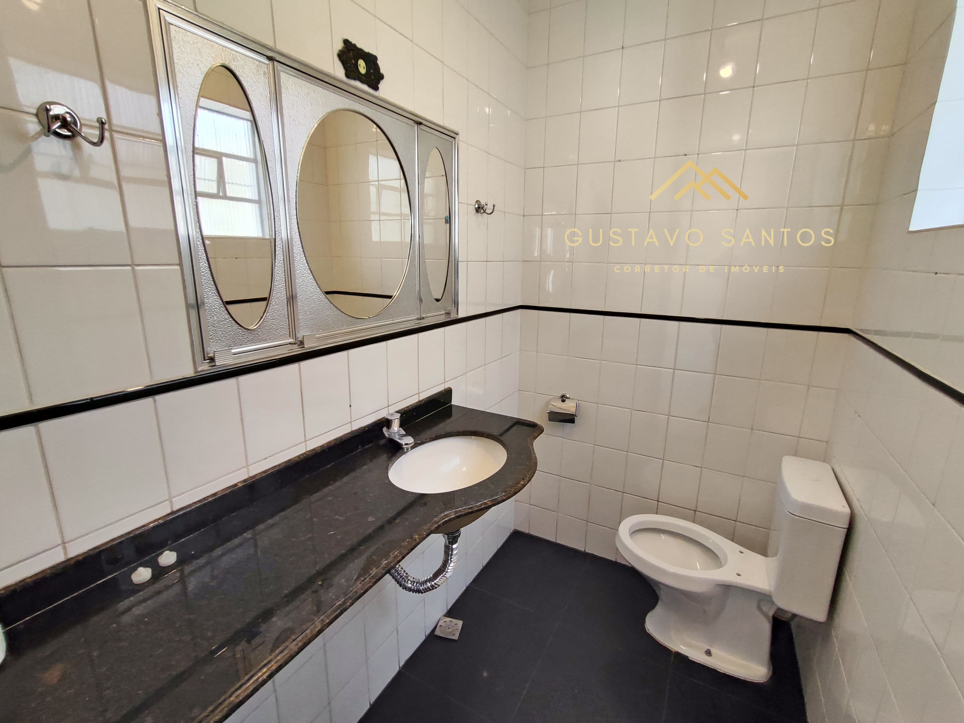 Imagem Casa com 3 Quartos à Venda, 136 m²em Centro - Itajubá