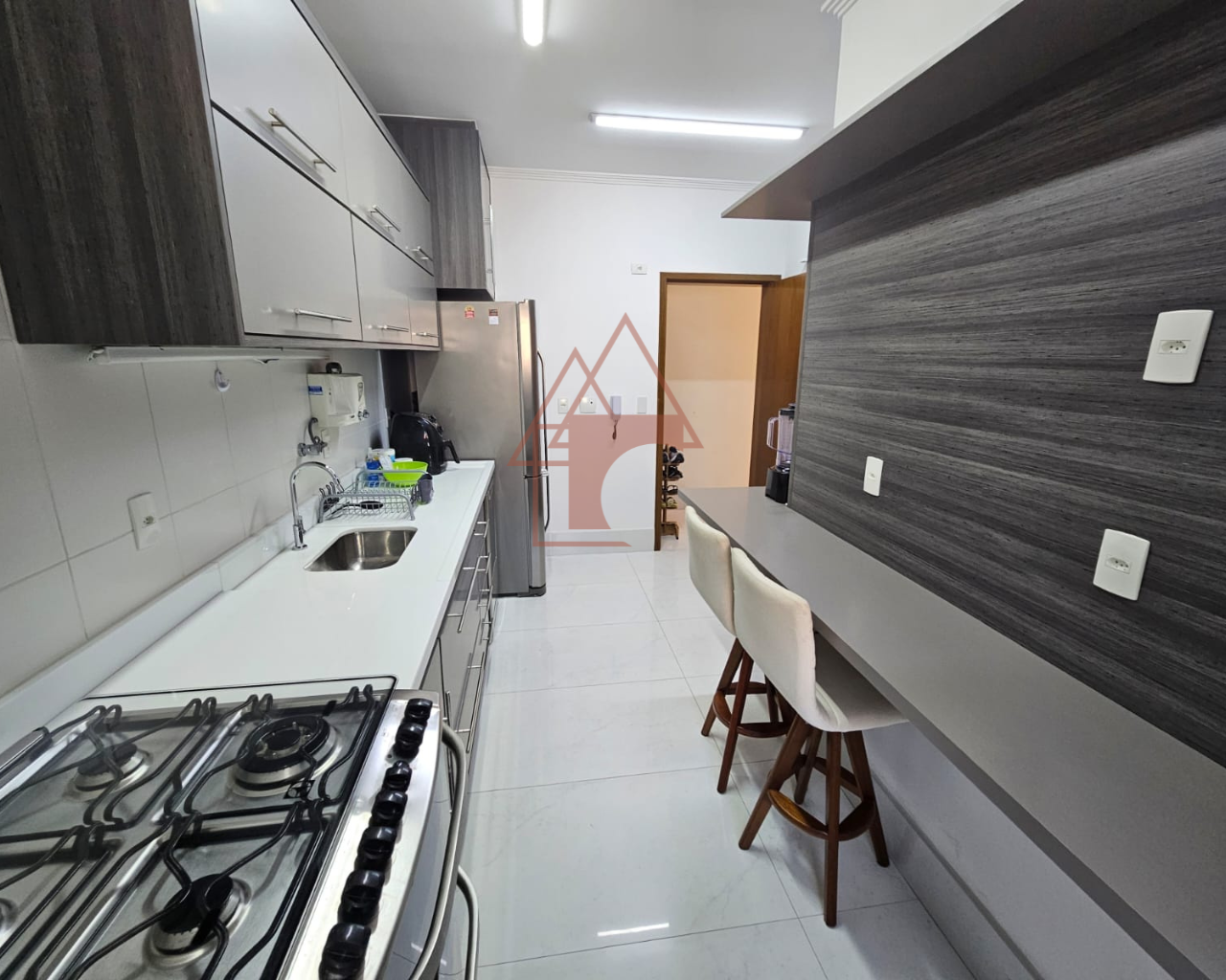 Imagem Apartamento com 3 Quartos à Venda, 114 m² em Pompéia - Santos