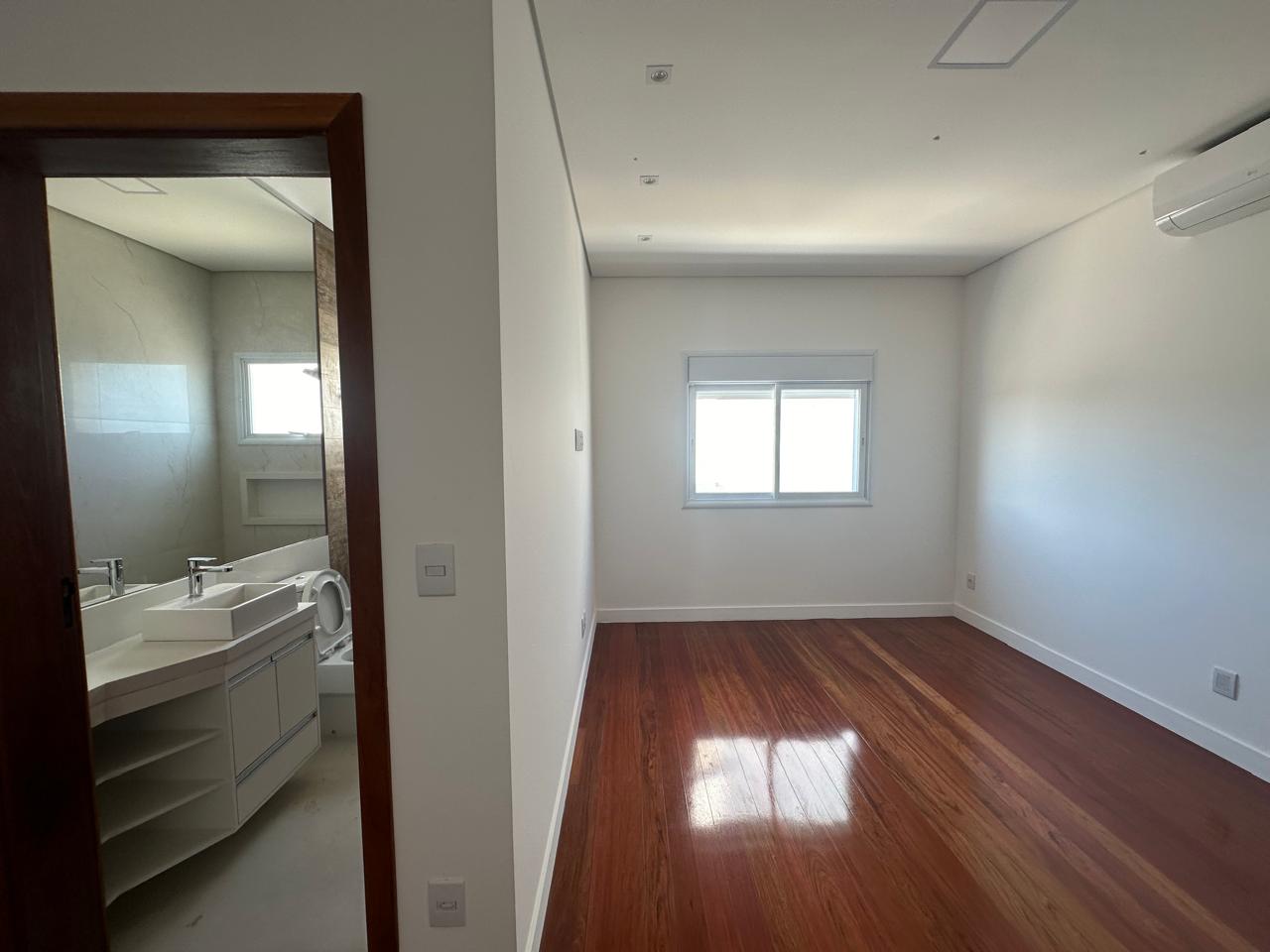 Imagem Casa de Condomínio com 4 Quartos à Venda, 450 m² em Alphaville Nova Esplanada - Votorantim