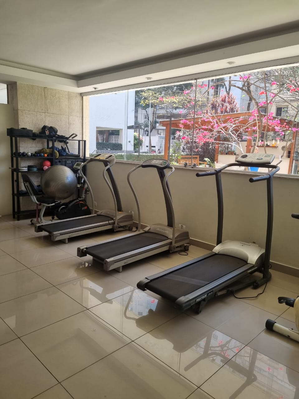Imagem Apartamento com 4 Quartos à Venda, 127 m²em Cerqueira César - São Paulo Imagem Apartamento com 4 Quartos à Venda, 127 m²em Cerqueira César - São Paulo
