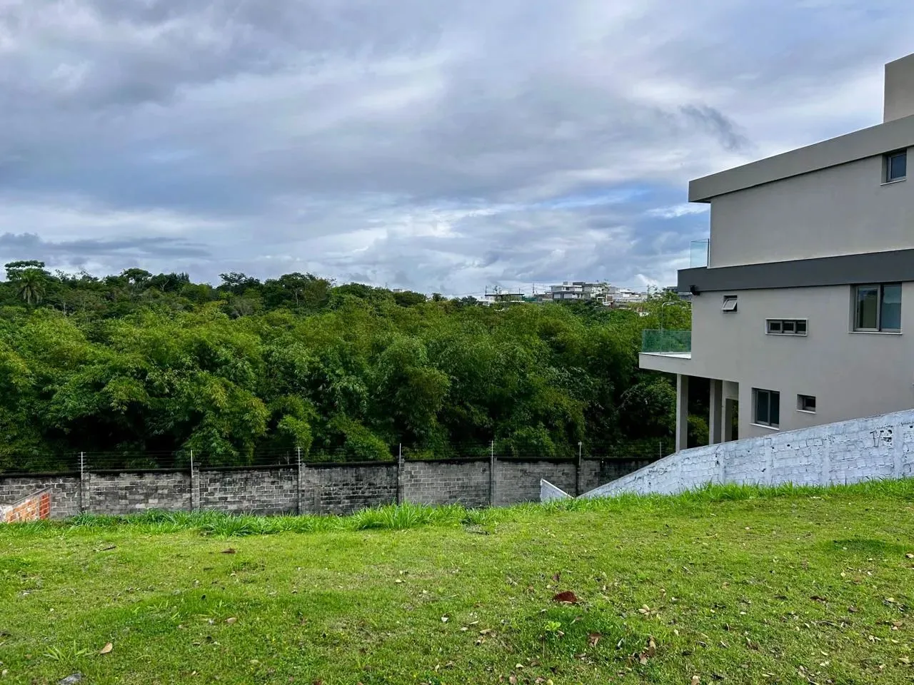 Imagem Terreno em Condomínio à Venda, 385 m² em Alphaville (Abrantes) - Camaçari