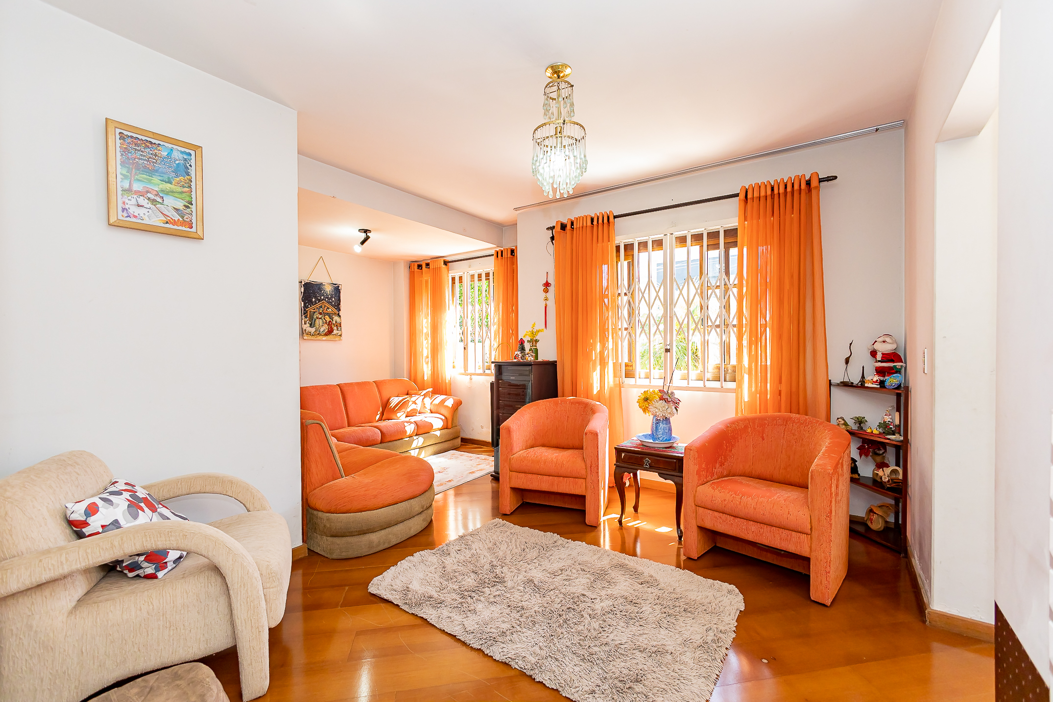 Imagem Casa com 3 Quartos à Venda, 209 m²em Campina do Siqueira - Curitiba