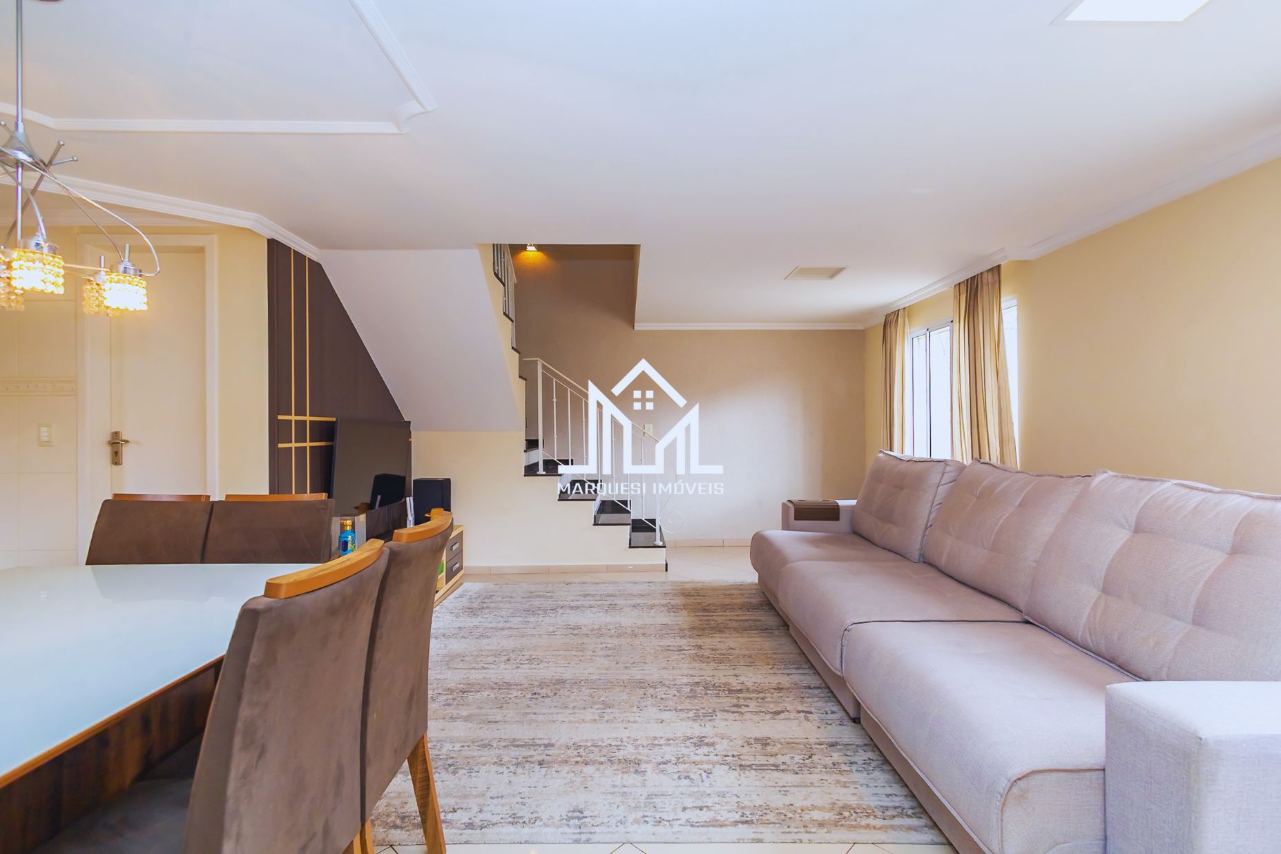 Imagem Sobrado com 3 Quartos à Venda, 172 m²em Santa Felicidade - Curitiba