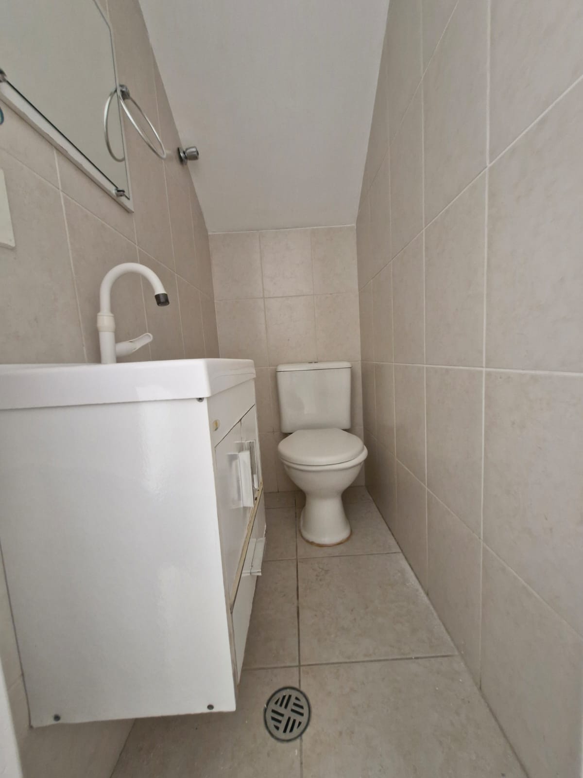 Imagem Casa de Condomínio com 2 Quartos à Venda, 82 m²em Vila Zat - São Paulo