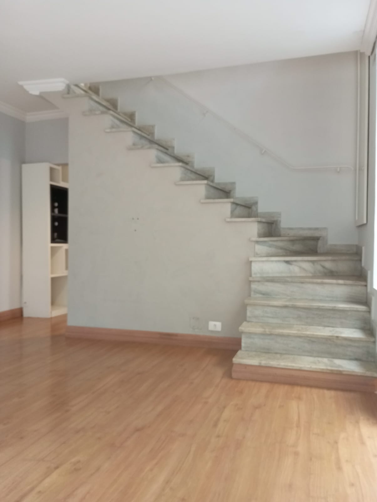 Imagem Sobrado com 3 Quartos para Alugar, 135 m²em Indianópolis - São Paulo