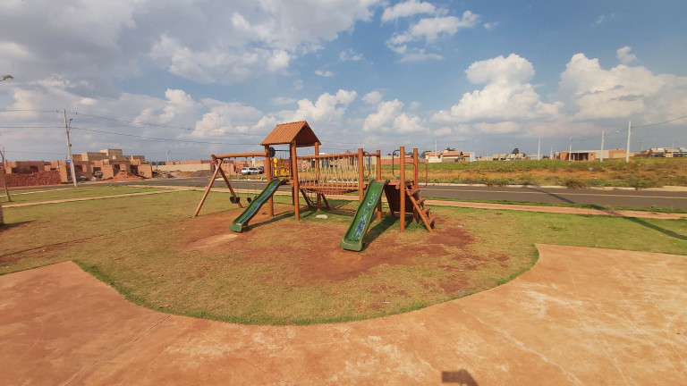 Imagem Terreno à Venda, em Residencial Figueiras do Parque - Campo Grande Imagem Terreno à Venda, em Residencial Figueiras do Parque - Campo Grande
