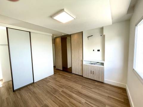 Imagem Apartamento com 3 Quartos à Venda, 127 m²em Barra da Tijuca - Rio de Janeiro
