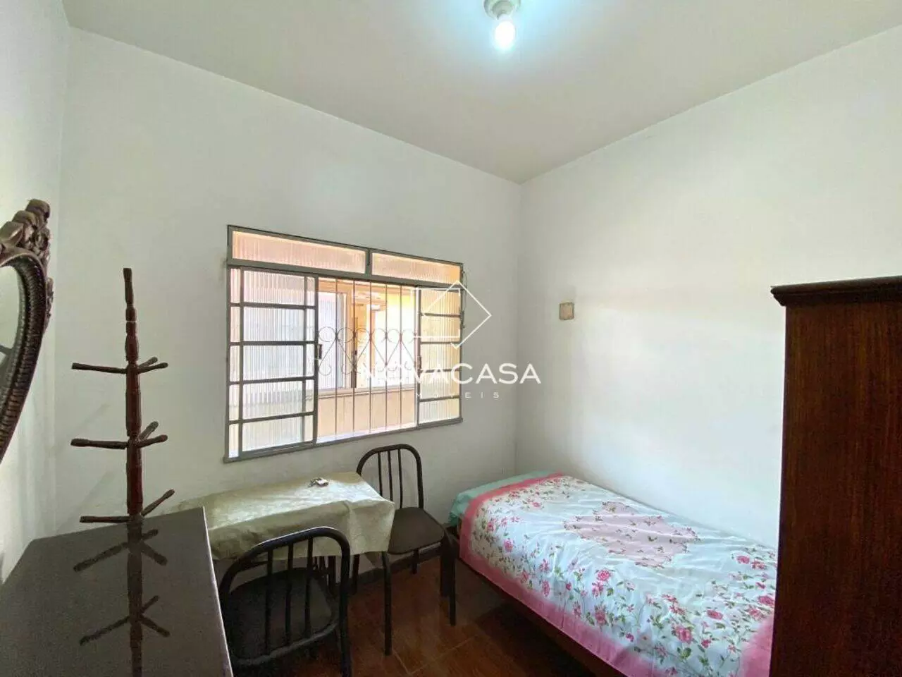 Imagem Casa com 3 Quartos à Venda, 147 m² em Heliópolis - Belo Horizonte