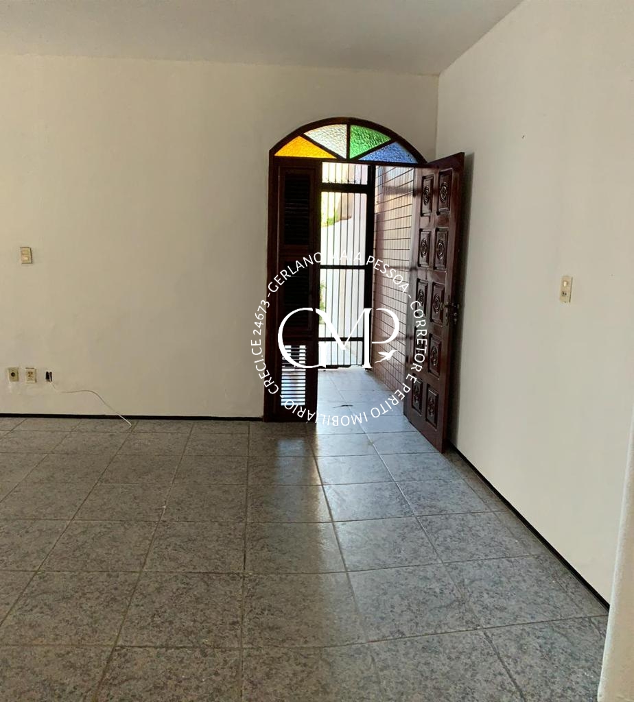 Imagem Casa com 5 Quartos à Venda, 360 m²em Monte Castelo - Fortaleza Imagem Casa com 5 Quartos à Venda, 360 m²em Monte Castelo - Fortaleza