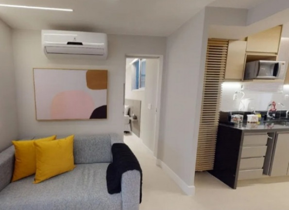 Imagem Apartamento com 2 Quartos à Venda, 52 m² em Copacabana - Rio de Janeiro