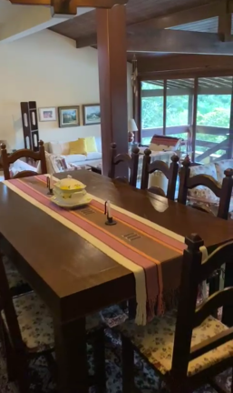Imagem Casa de Condomínio com 4 Quartos à Venda, 351 m² em Carlos Guinle - Teresópolis