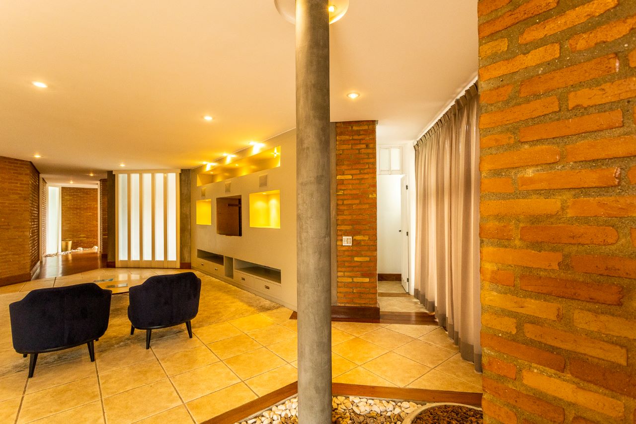 Imagem Casa de Condomínio com 4 Quartos à Venda ou Locação, 750 m² em Tamboré - Santana de Parnaíba