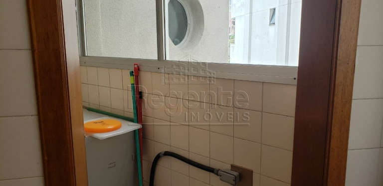Imagem Apartamento com 4 Quartos à Venda, 120 m² em Agronômica - Florianópolis Imagem Apartamento com 4 Quartos à Venda, 120 m² em Agronômica - Florianópolis
