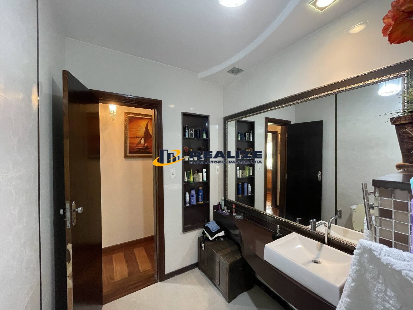 Imagem Casa com 4 Quartos à Venda, 320 m²em Alphaville - Campos dos Goytacazes Imagem Casa com 4 Quartos à Venda, 320 m²em Alphaville - Campos dos Goytacazes