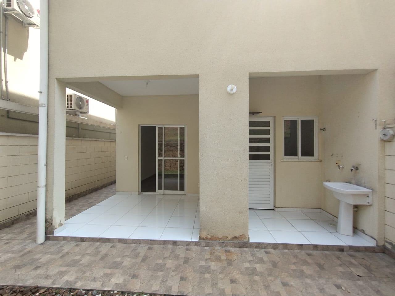 Imagem Casa de Condomínio com 3 Quartos para Alugar, 105 m²em Paisagem Renoir - Cotia Imagem Casa de Condomínio com 3 Quartos para Alugar, 105 m²em Paisagem Renoir - Cotia