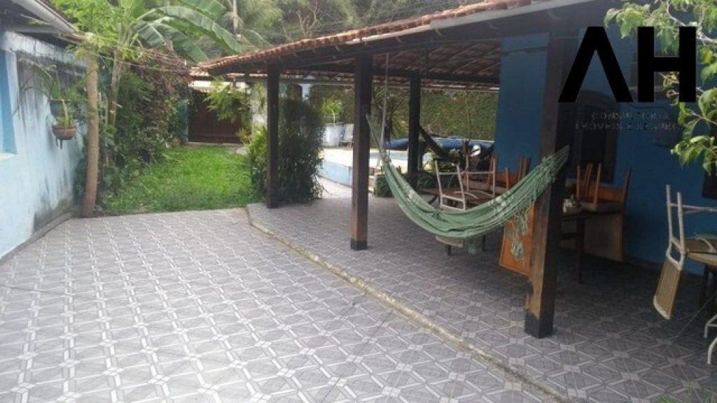 Imagem Casa com 3 Quartos à Venda, 350 m²em Piratininga - Niterói