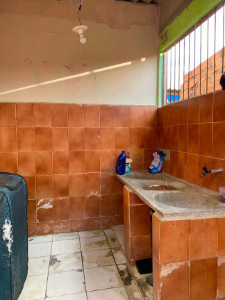 Imagem Casa com 3 Quartos à Venda,  em Parque Anhangüera II - Goiânia
