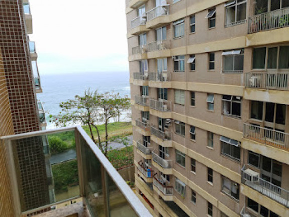 Imagem Apartamento com 4 Quartos à Venda, 185 m² em Copacabana - Rio de Janeiro Imagem Apartamento com 4 Quartos à Venda, 185 m² em Copacabana - Rio de Janeiro