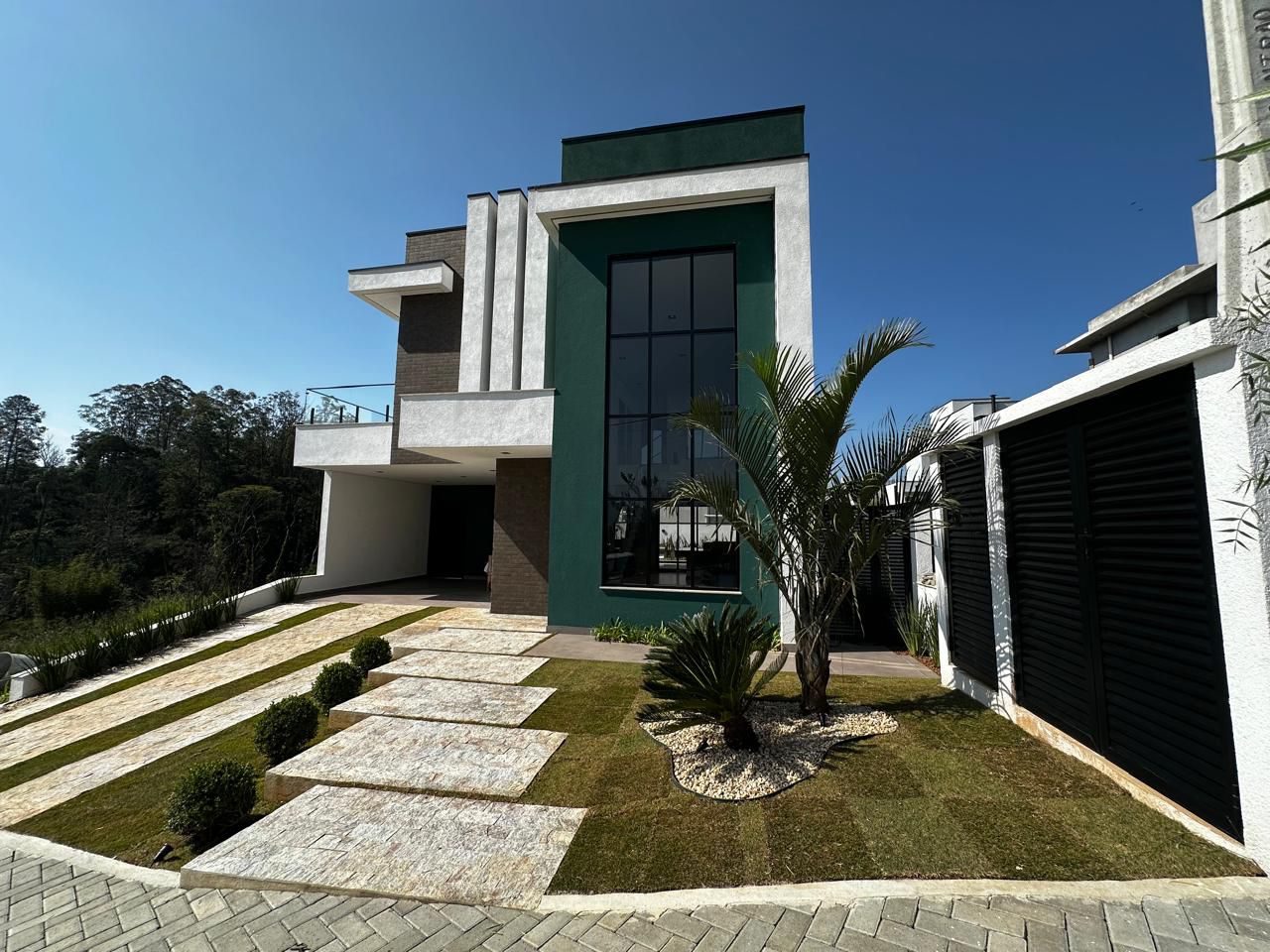 Imagem Casa de Condomínio com 4 Quartos à Venda, 234 m²em Cézar de Souza - Mogi das Cruzes Imagem Casa de Condomínio com 4 Quartos à Venda, 234 m²em Cézar de Souza - Mogi das Cruzes