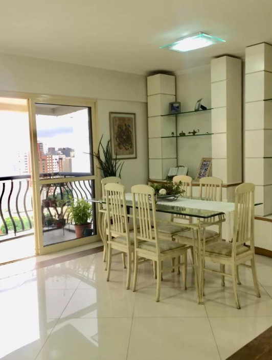 Apartamento com 3 Quartos à Venda, 112 m²em Indianópolis - São Paulo