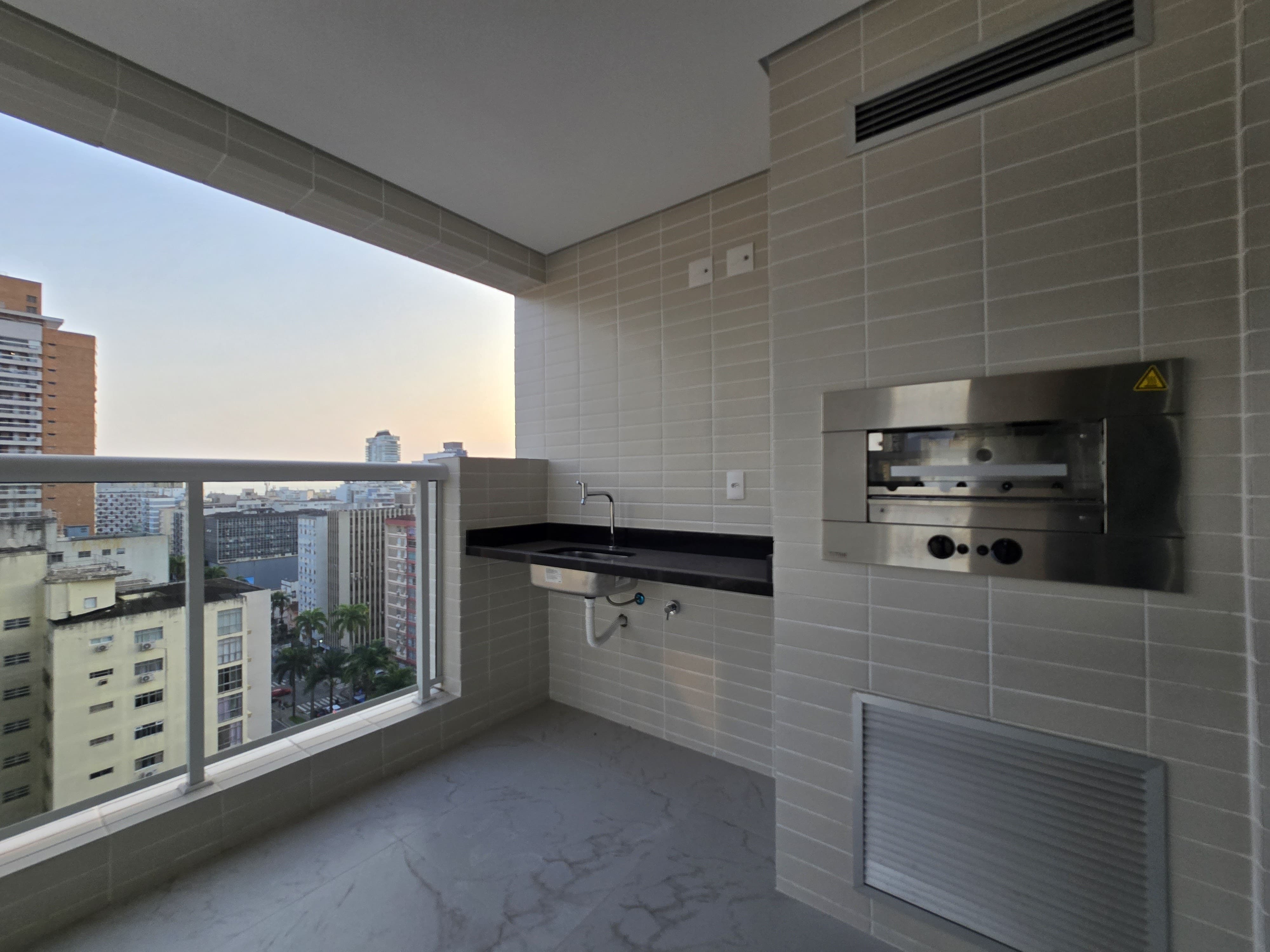 Imagem Apartamento com 2 Quartos à Venda, 87 m² em Gonzaga - Santos