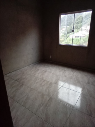Imagem Casa com 2 Quartos à Venda, 100 m² em Jardim Meudon - Teresópolis