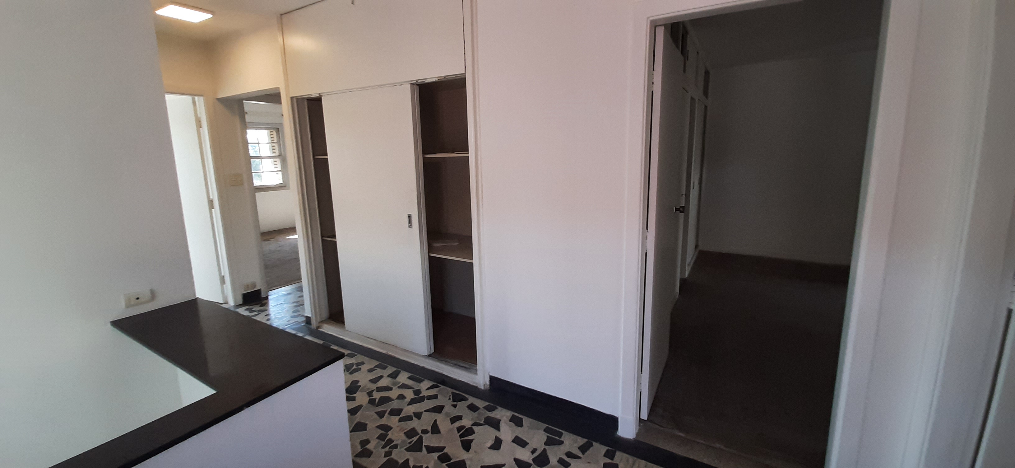 Imagem Sobrado com 4 Quartos à Venda, 312 m²em Sumaré - São Paulo