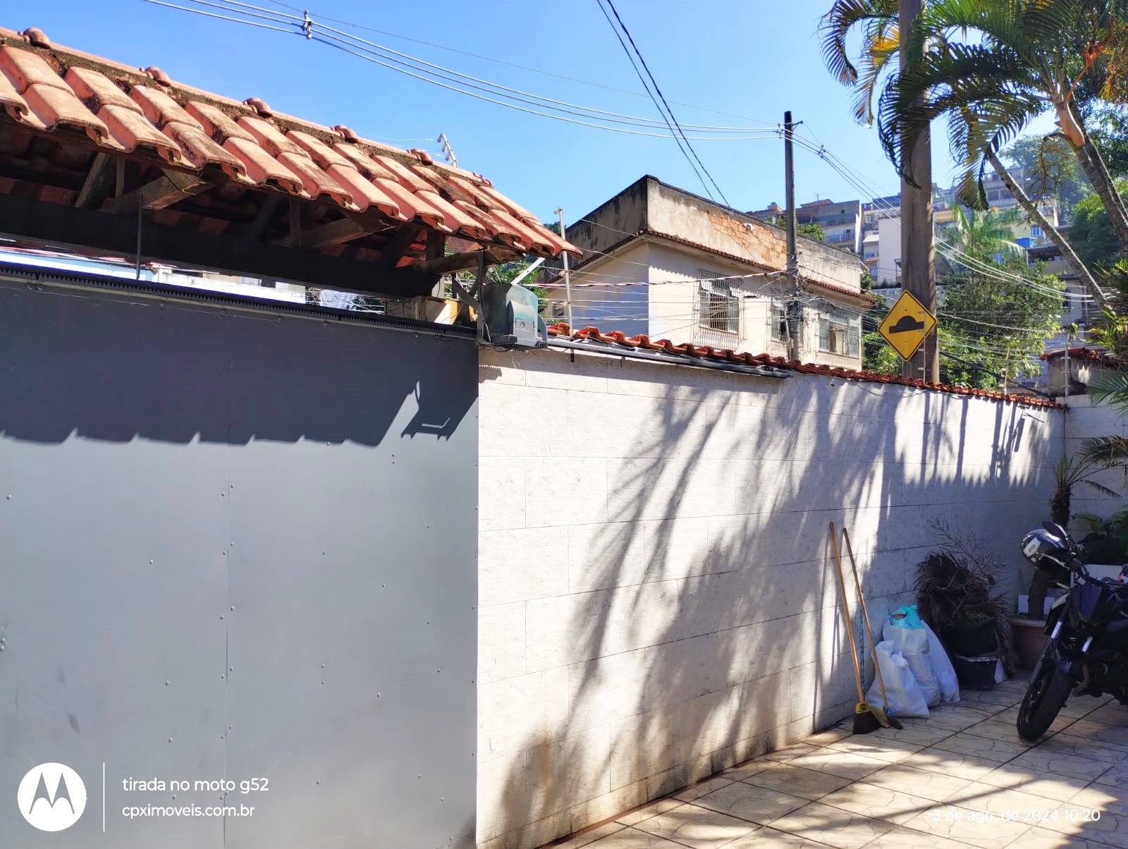 Imagem Casa com 8 Quartos à Venda, 450 m² em Jardim Carioca - Rio de Janeiro Imagem Casa com 8 Quartos à Venda, 450 m² em Jardim Carioca - Rio de Janeiro