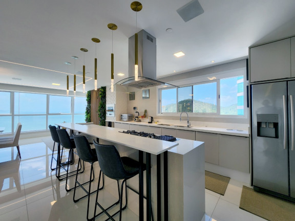 Imagem Apartamento com 3 Quartos à Venda, 310 m² em Centro - Balneário Camboriú