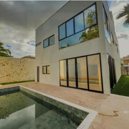 Casa de Condomínio à Venda, 343 m² em Coaçu - Eusébio