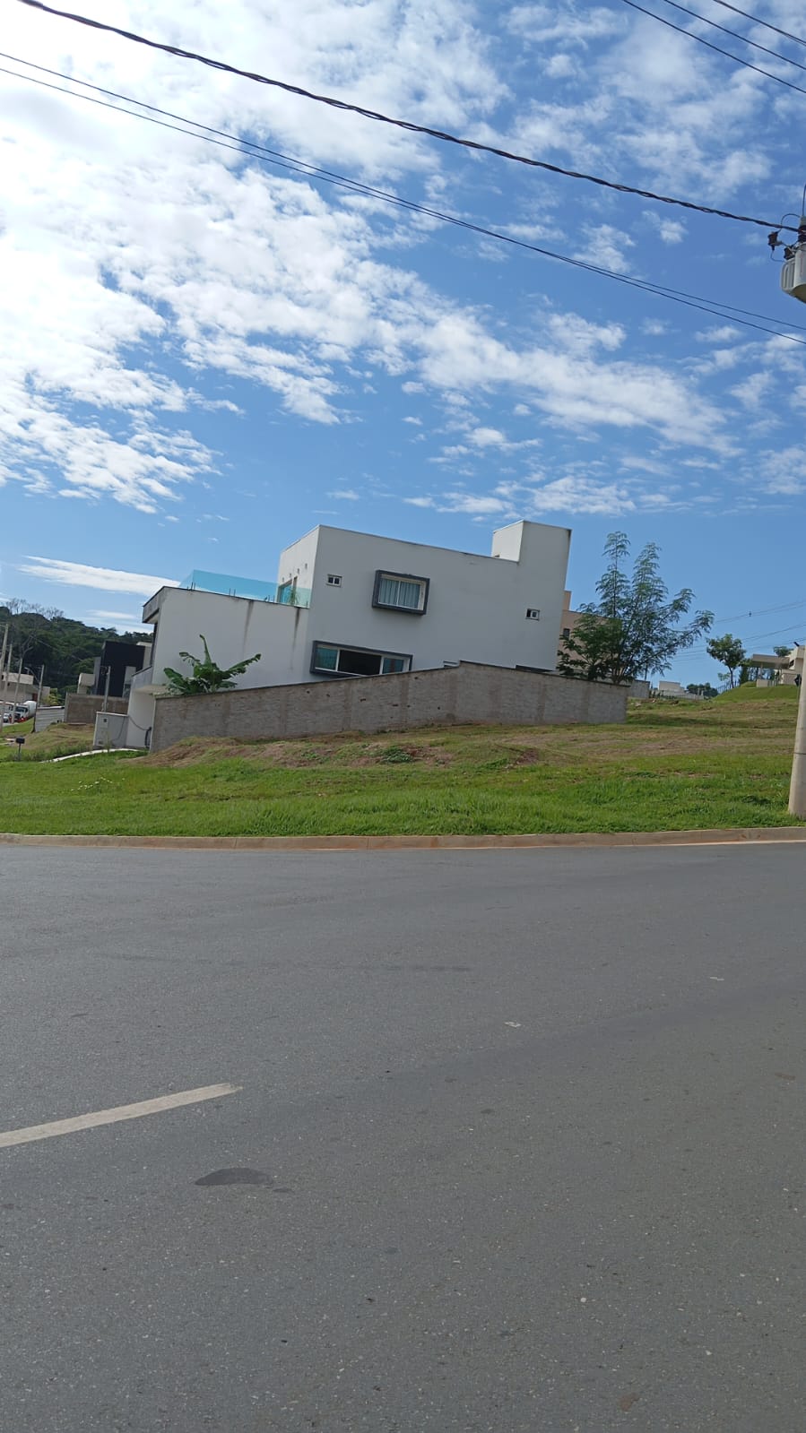 Imagem Terreno em Condomínio à Venda, 336 m²em Jardins Barcelona - Senador Canedo Imagem Terreno em Condomínio à Venda, 336 m²em Jardins Barcelona - Senador Canedo