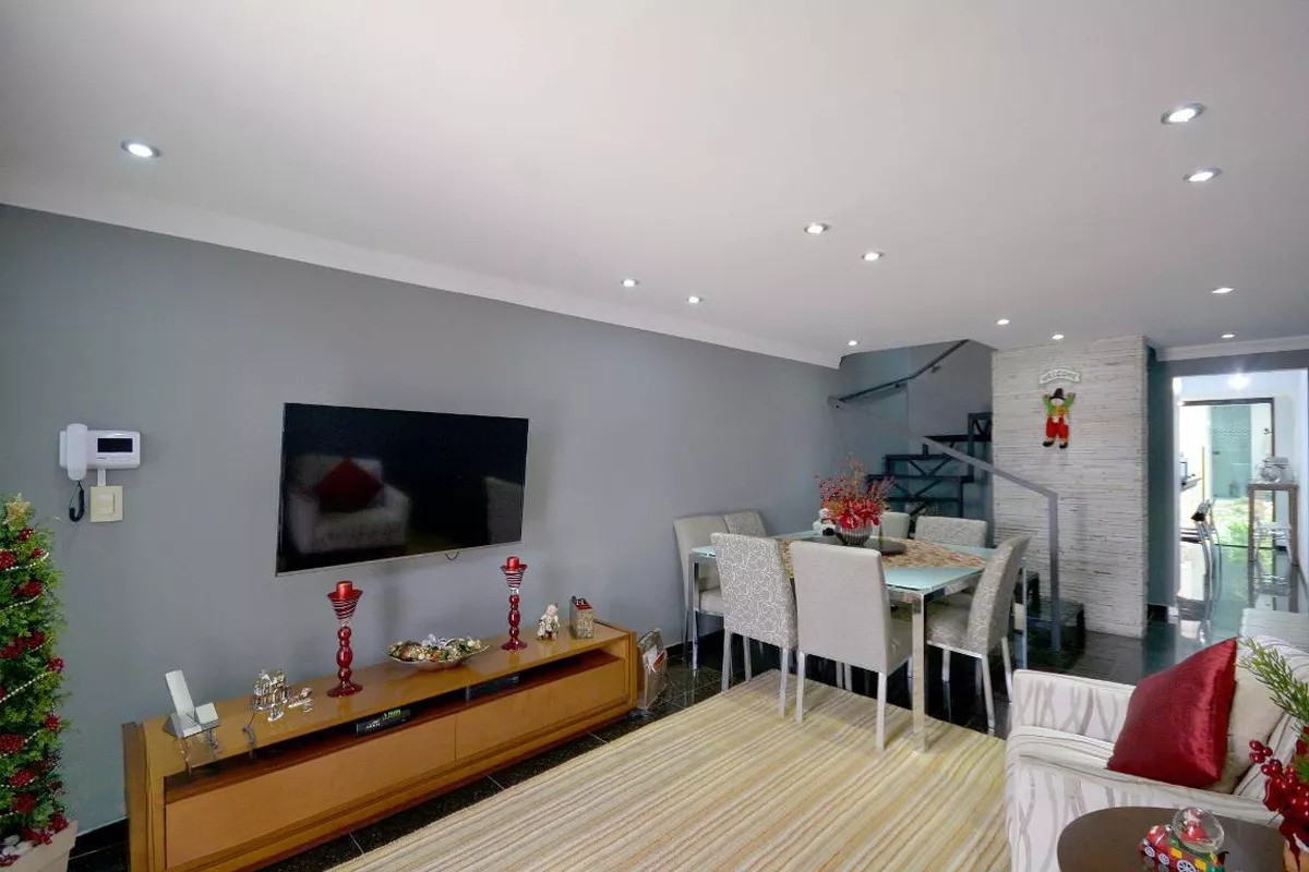 Sobrado com 2 Quartos à Venda, 110 m² em Bosque da Saúde - São Paulo