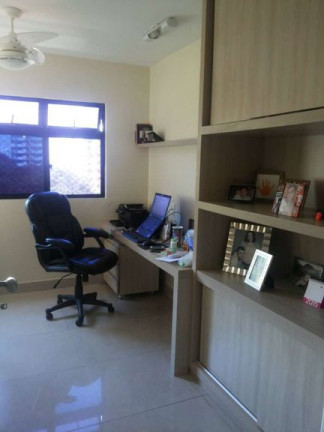 Imagem Apartamento com 4 Quartos à Venda, 178 m² em Lagoa Nova - Natal Imagem Apartamento com 4 Quartos à Venda, 178 m² em Lagoa Nova - Natal