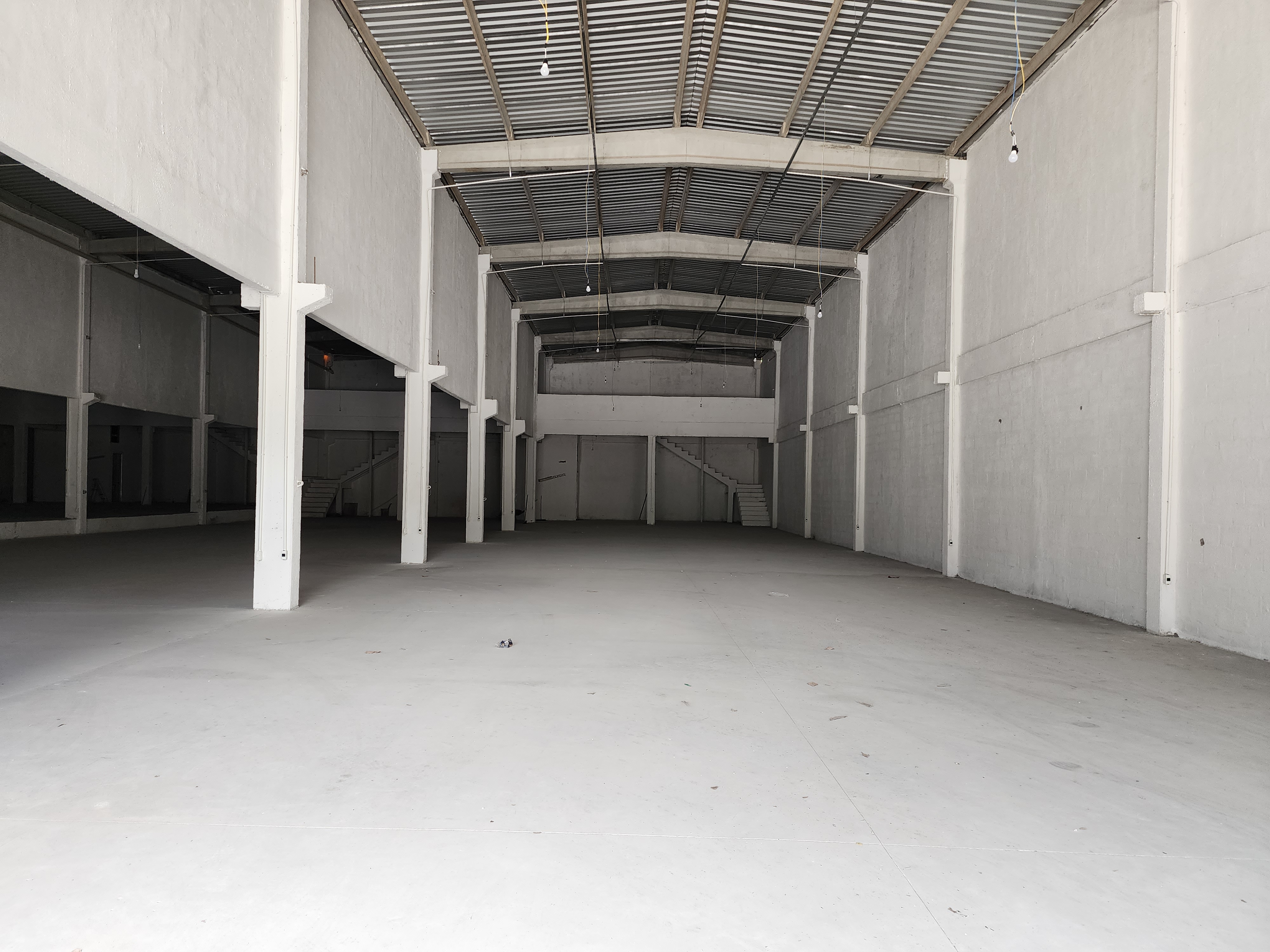 Imagem Ponto Comercial para Alugar, 450 m²em Cia I - Simões Filho Imagem Ponto Comercial para Alugar, 450 m²em Cia I - Simões Filho