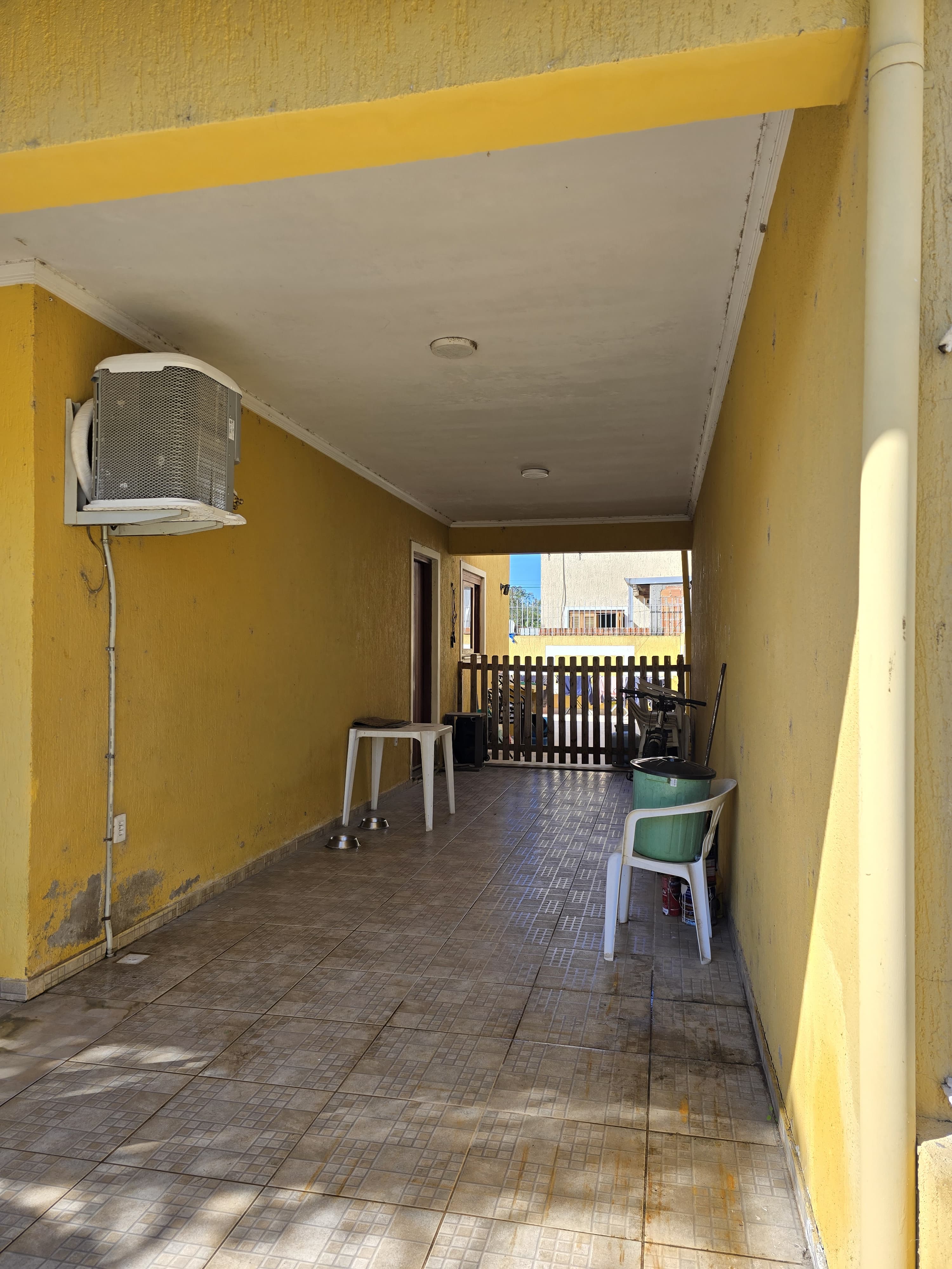 Imagem Casa com 2 Quartos à Venda, 108 m² em Hípica - Porto Alegre