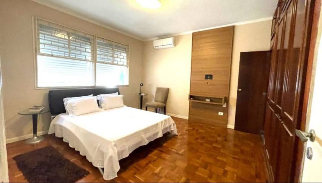 Imagem Casa com 3 Quartos à Venda, 229 m²em Ponta da Praia - Santos