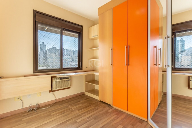 Imagem Apartamento com 3 Quartos à Venda, 93 m² em Rio Branco - Porto Alegre Imagem Apartamento com 3 Quartos à Venda, 93 m² em Rio Branco - Porto Alegre