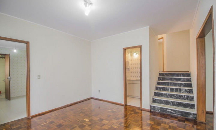 Imagem Casa com 3 Quartos à Venda, 246 m² em Jardim Lindóia - Porto Alegre
