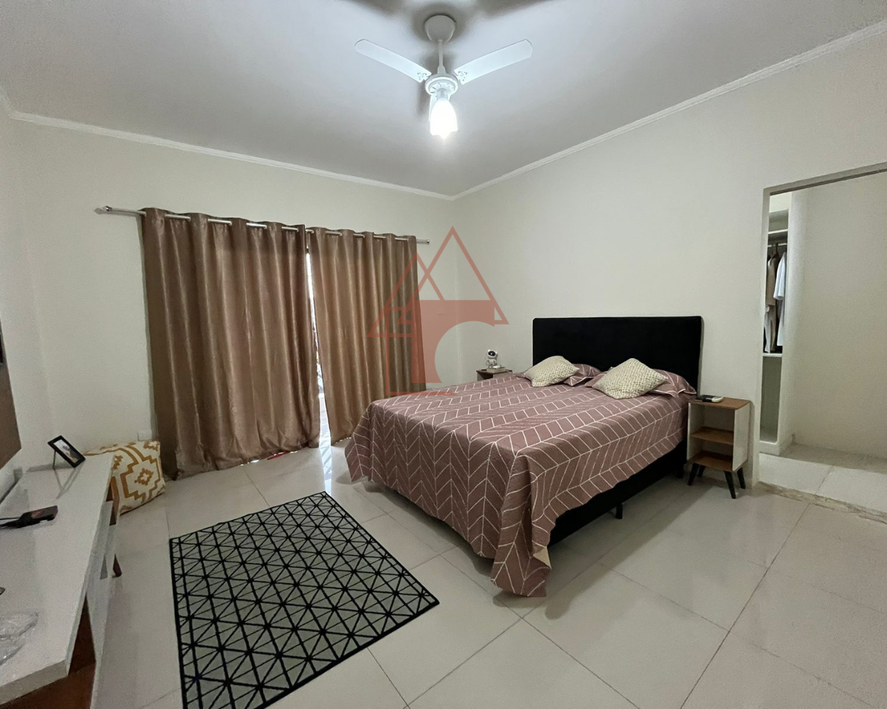 Imagem Sobrado com 3 Quartos à Venda, 155 m²em Vila Ponte Nova - Cubatão Imagem Sobrado com 3 Quartos à Venda, 155 m²em Vila Ponte Nova - Cubatão
