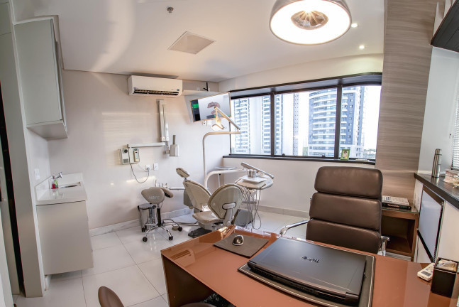 Imagem Consultório à Venda, 33 m² em Paralela - Salvador