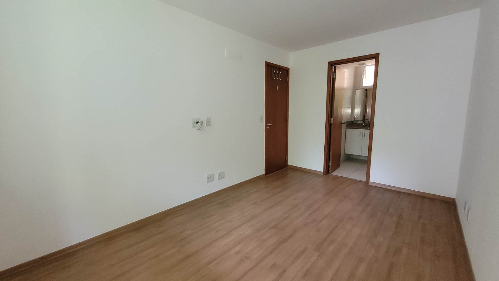 Imagem Apartamento com 2 Quartos à Venda, 78 m²em Ingá - Niterói