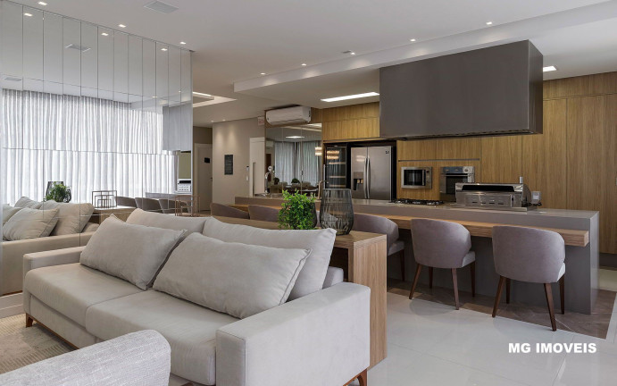 Imagem Apartamento com 3 Quartos à Venda,  em Centro - Balneário Camboriú