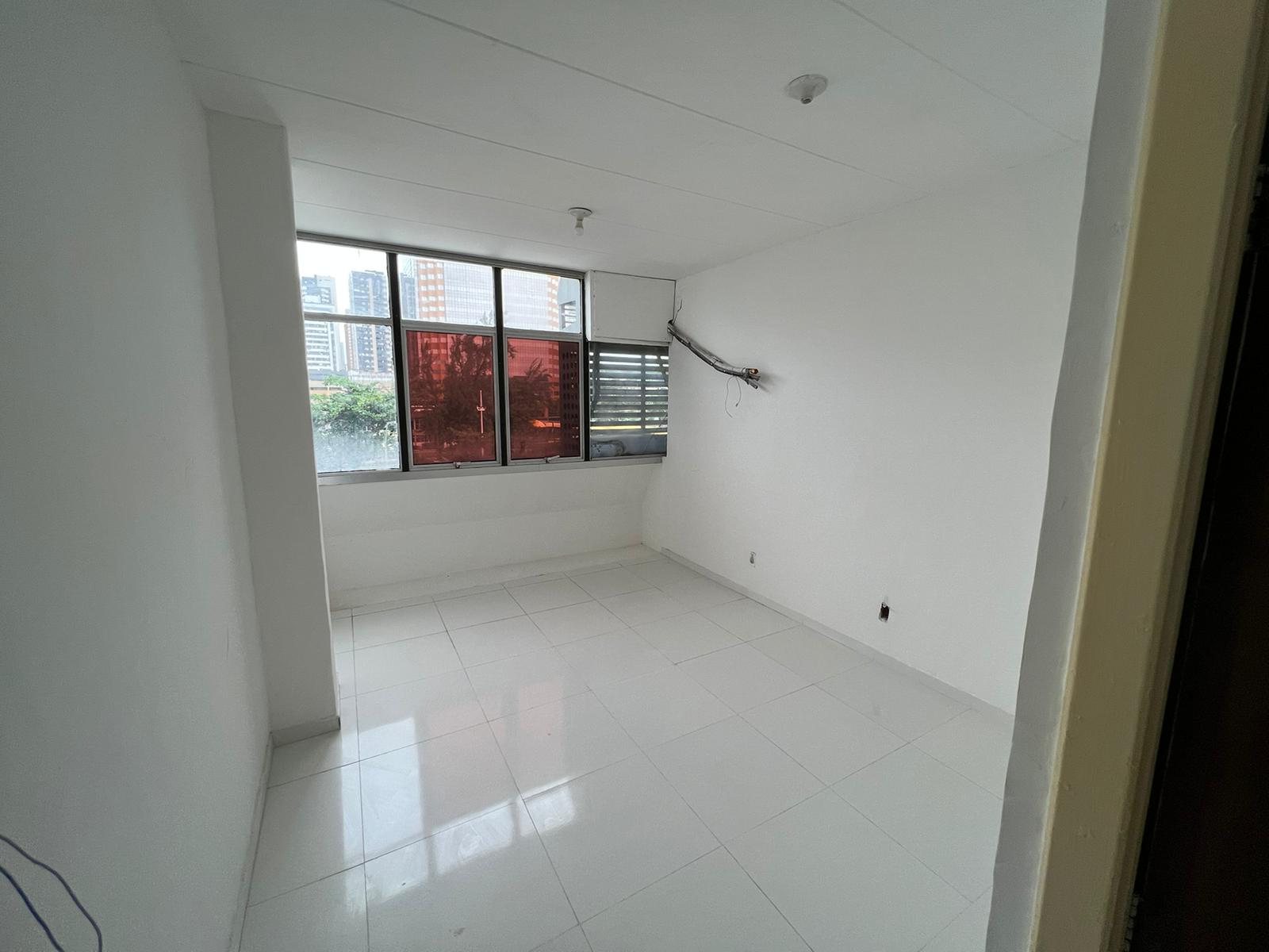 Imagem Sala Comercial à Venda, 30 m²em Itaigara - Salvador
